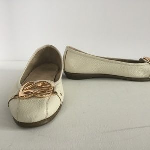AEROSOLES Flats Off-white with Gold Buckle 9 1/2